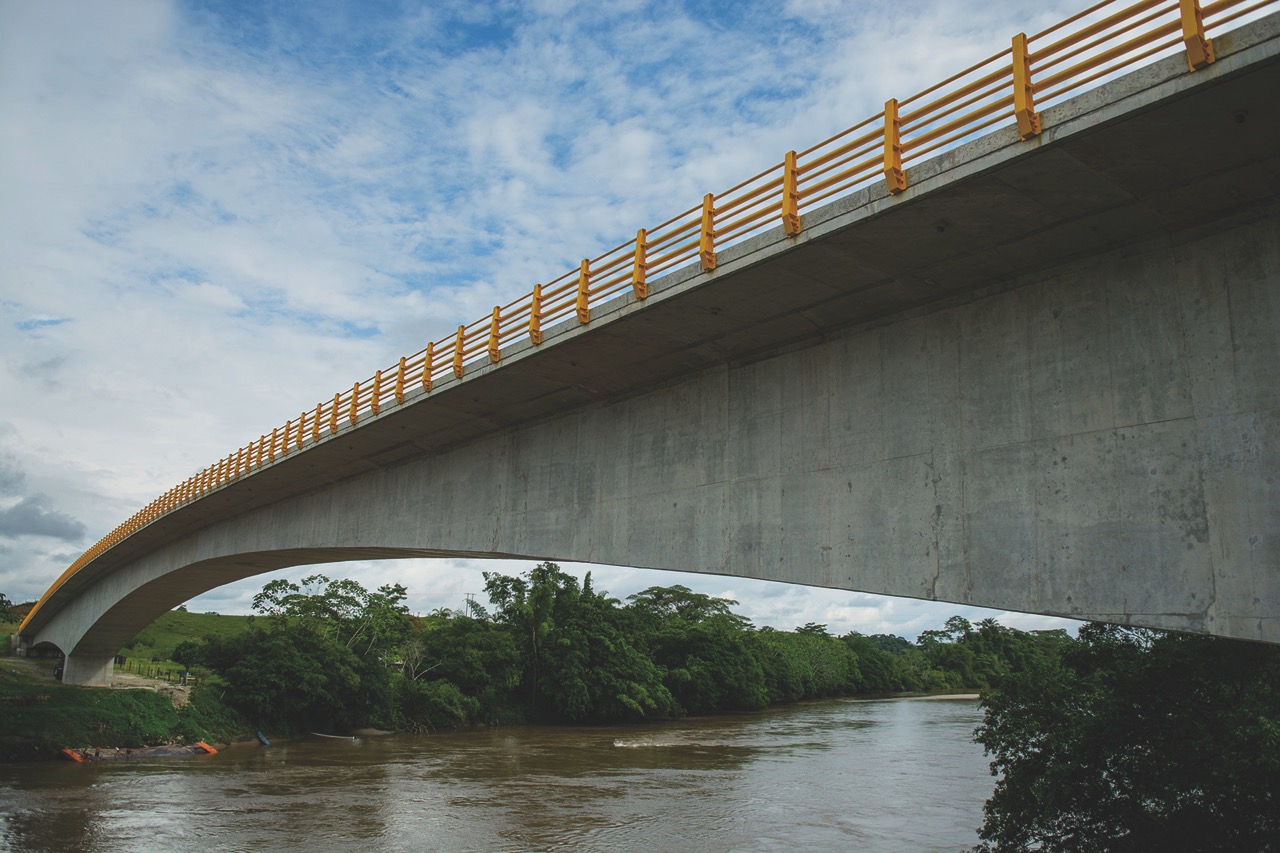 Puente-sobre-R-Putumayo-3